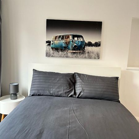 93 West Road Hotell London Exteriör bild