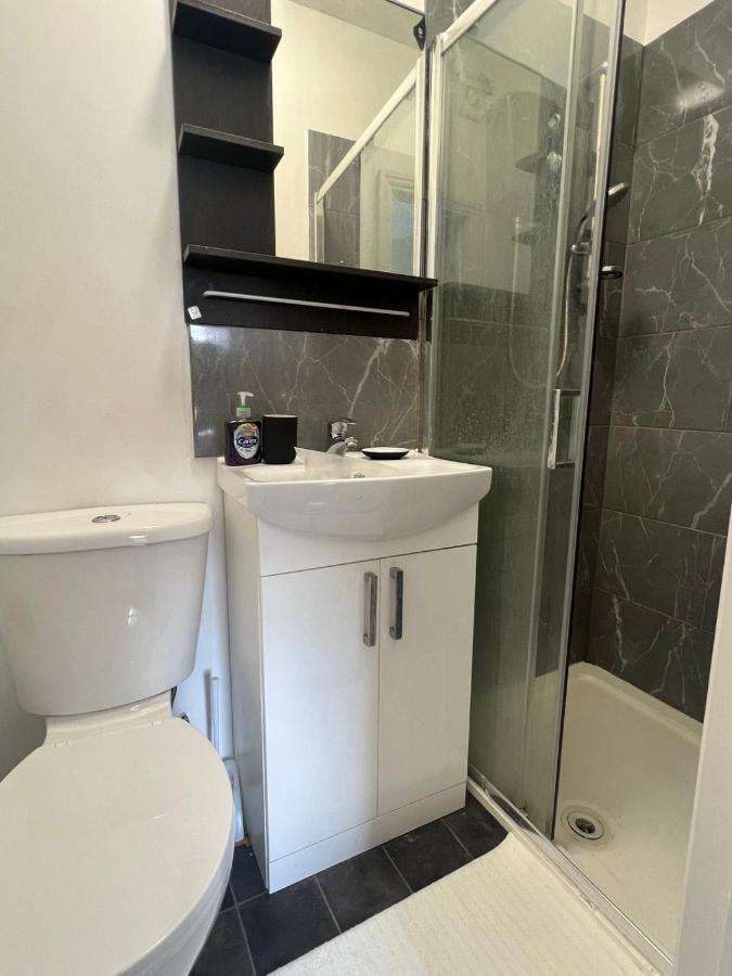 93 West Road Hotell London Exteriör bild