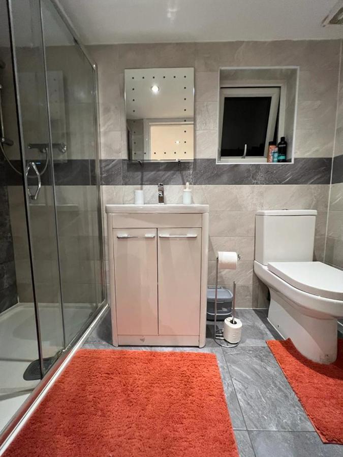 93 West Road Hotell London Exteriör bild
